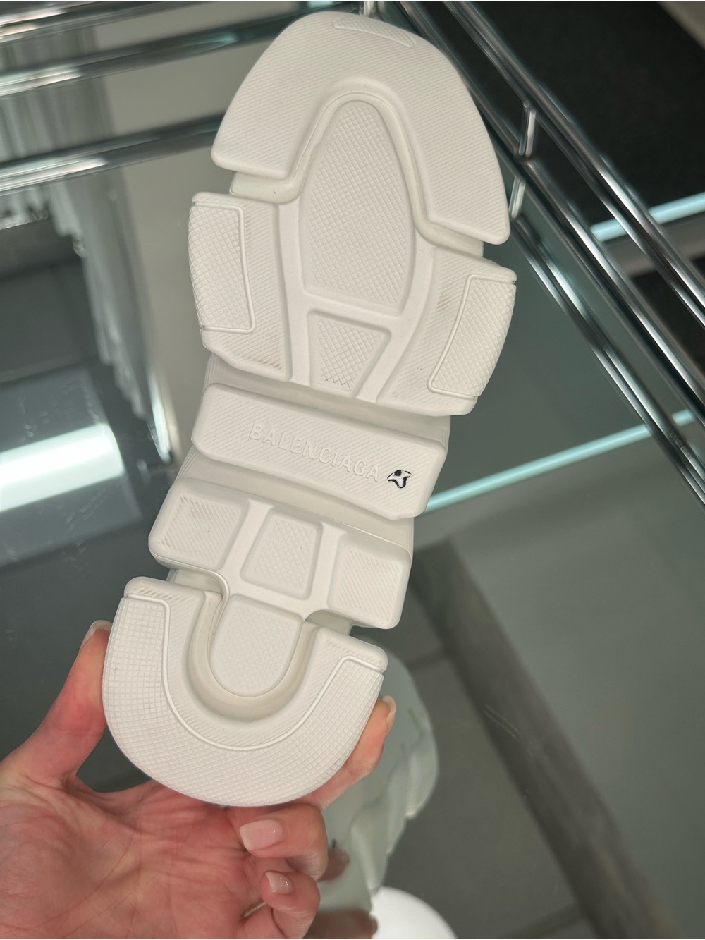 Balenciaga Speed 2.0 Sneaker - Picture 8 of 10